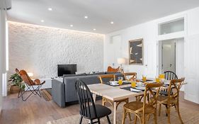 Trendy T.M Apartament By The River